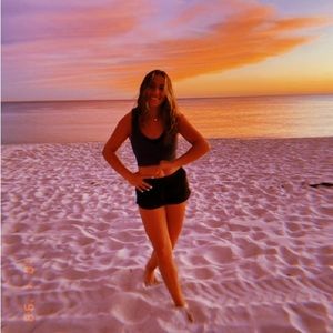 Meet your Posher, Mia